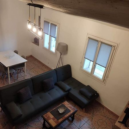 appartement centre ville arènes 4 personne climatise 50m2 cuisine équipée 2 chambres et wifi fibre Nimes Exterior foto